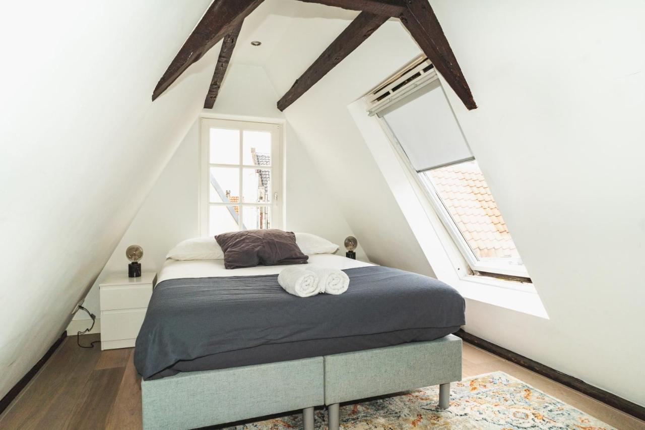 Tiny Attic On The Herengracht, Private Room Амстердам Екстер'єр фото